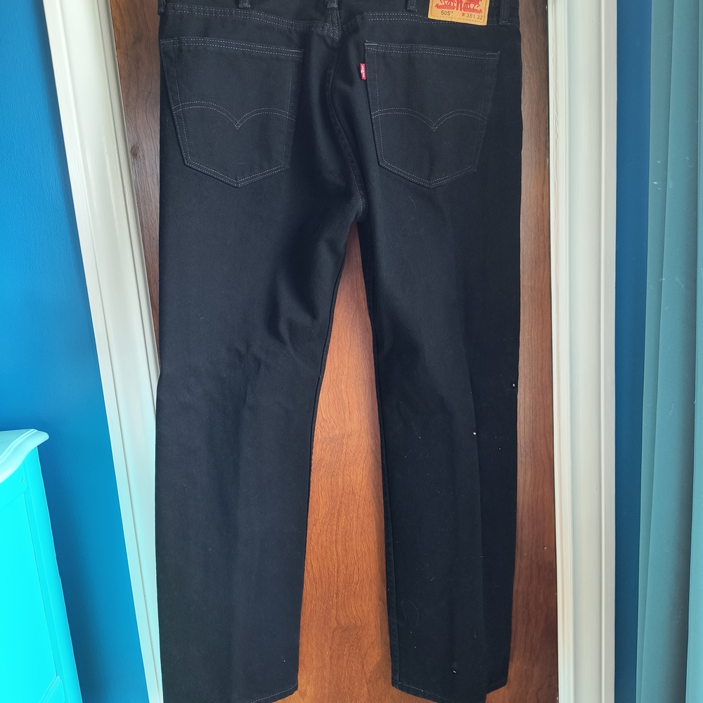 Levi's Men's Dark Denim Jeans 38wx32l. NEW No tags! 👖